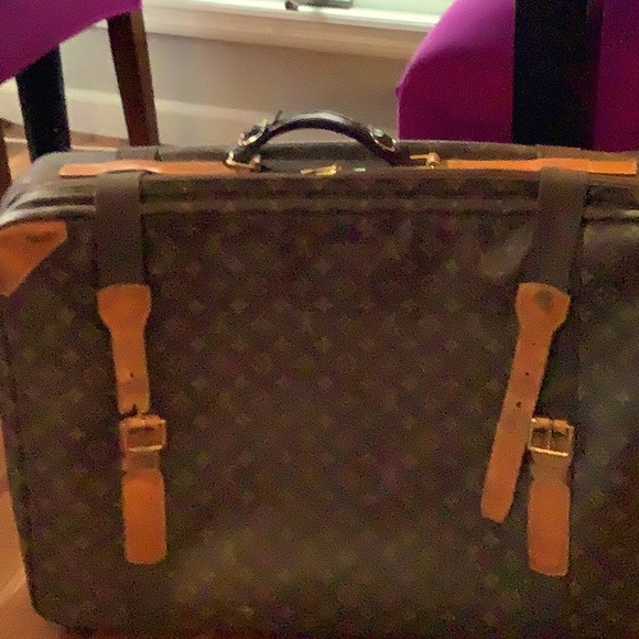Louis Vuitton Handbags - Louis Vuitton Luggage